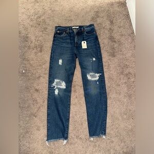 BRAND NEW LEVI JEANS